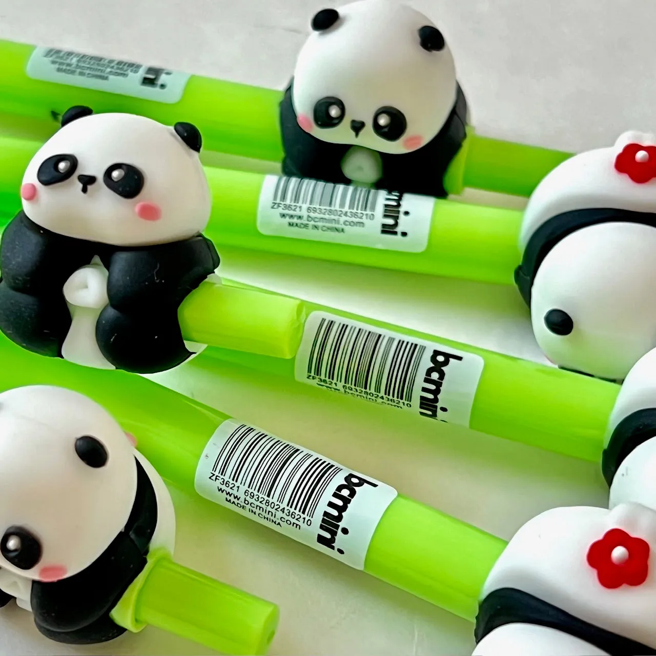 225922 PANDA ROLL GEL PEN-24