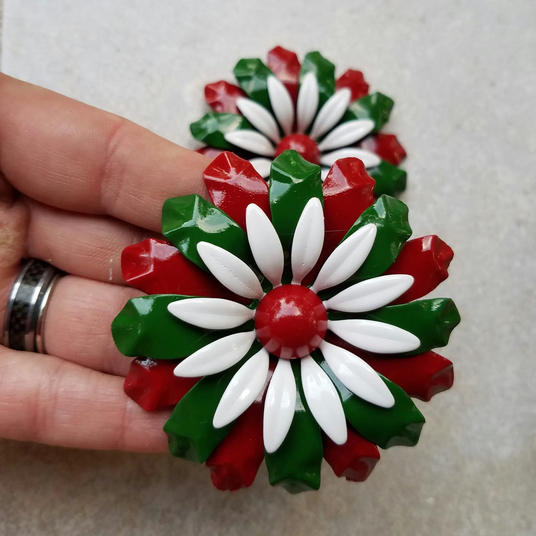 Large Christmas Flower Magnet